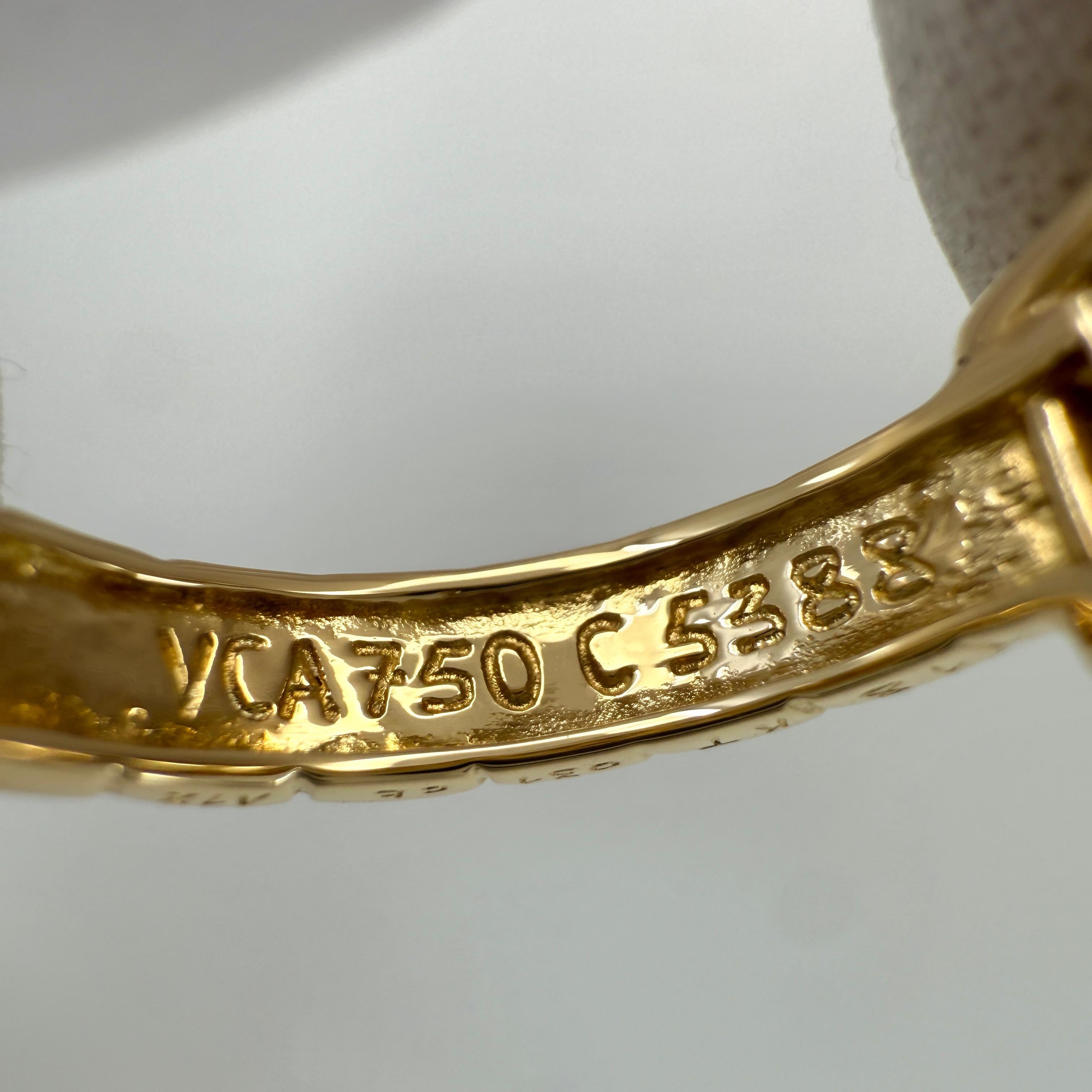 Very Rare Vintage Van Cleef & Arpels 18k Yellow Gold Diamond Buckle Band Ring For Sale 2