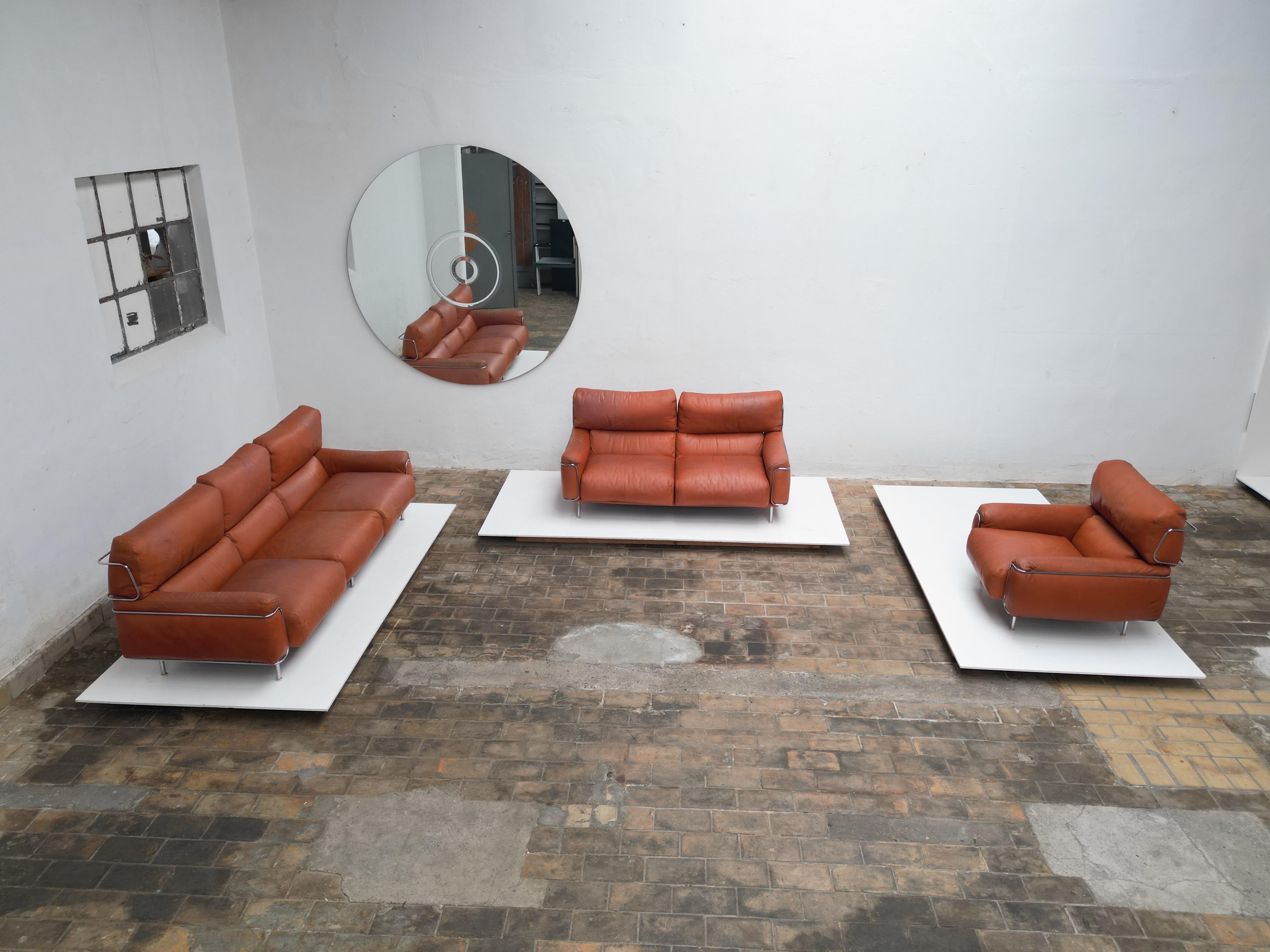 Very Rare Vittorio Introini Leather Sofa Set by Saporiti, Italy, 1968 Published For Sale 7