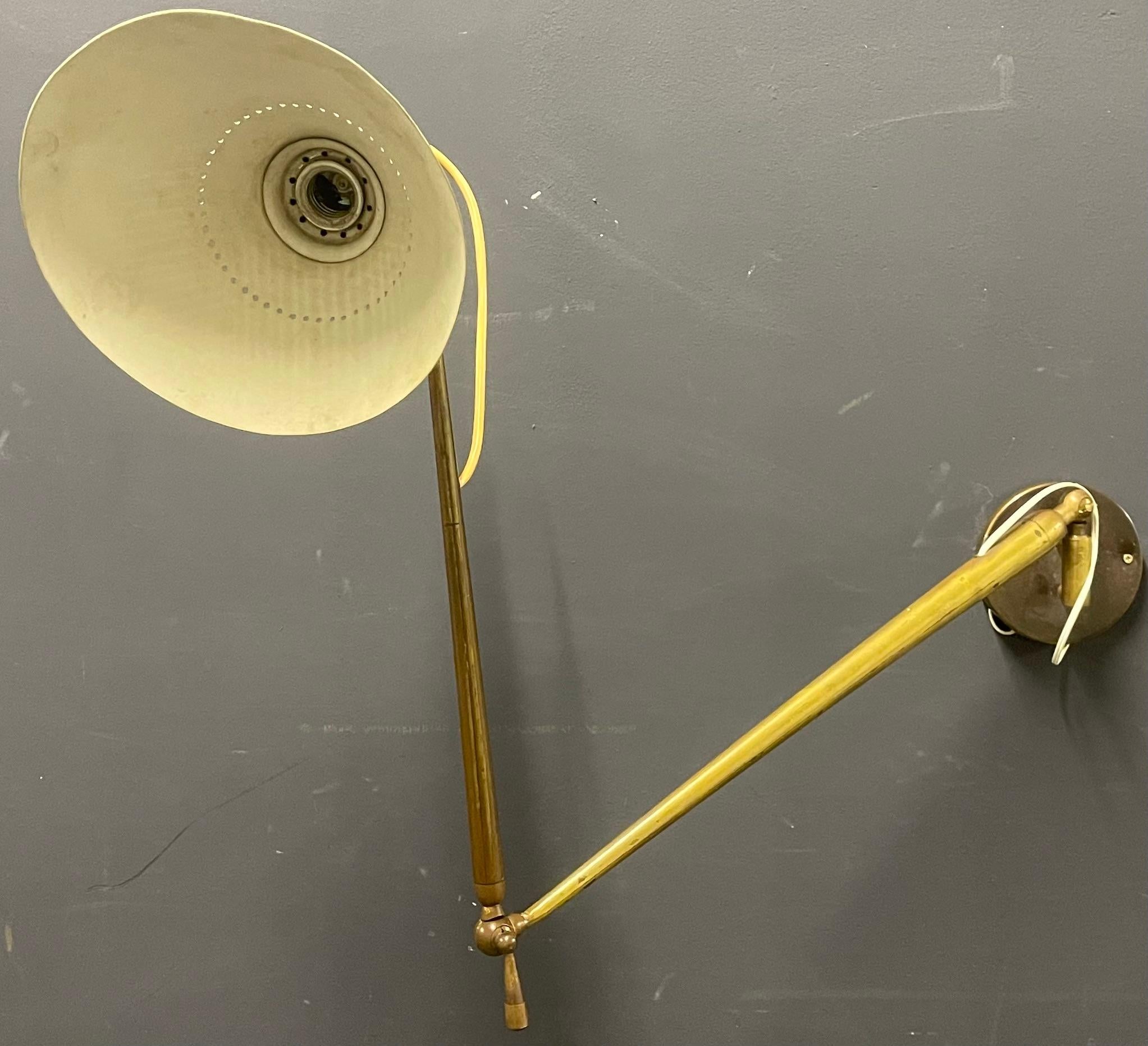 Very Rare Wall Lamp by Lumen / Italy For Sale 4