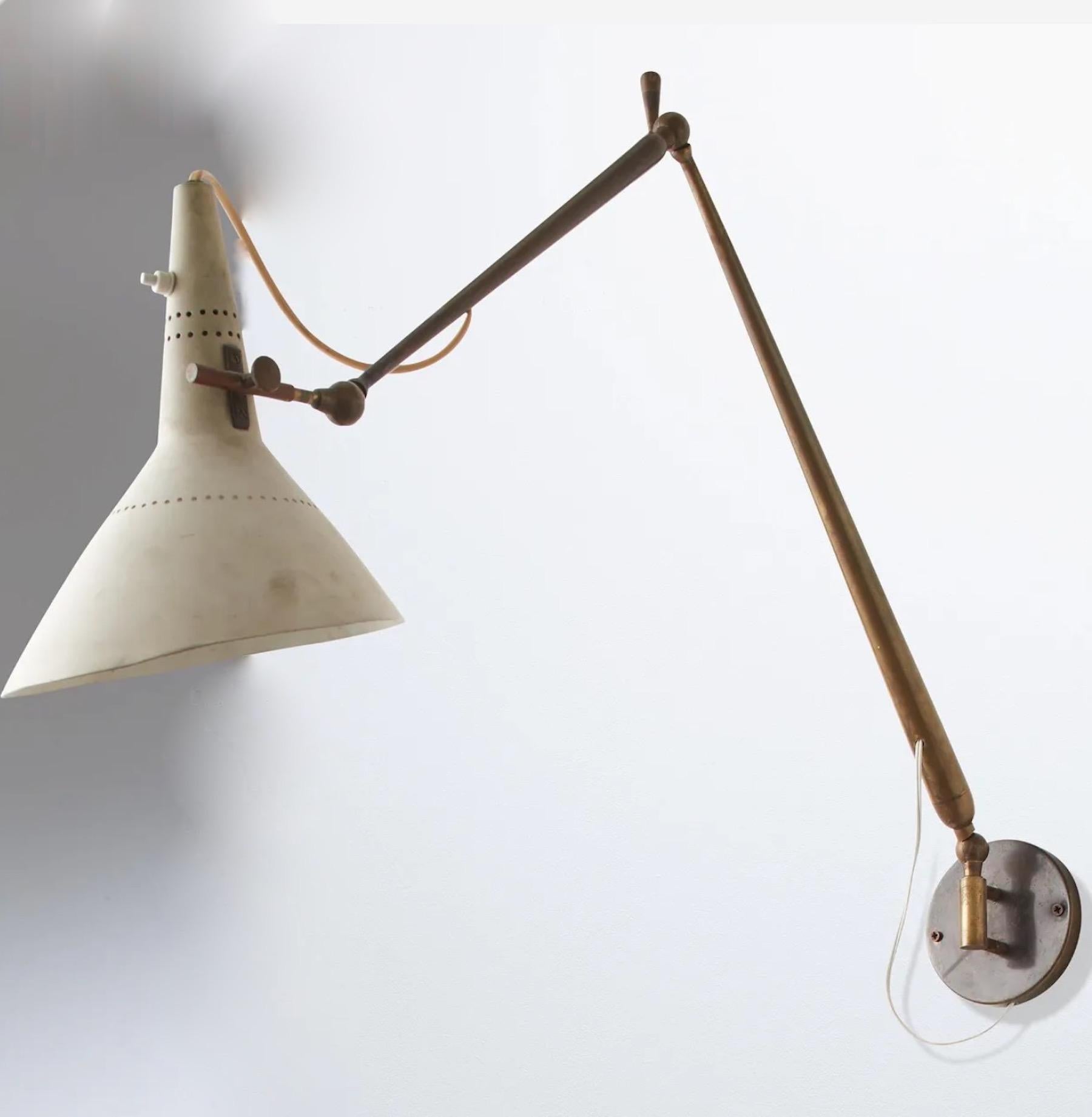 Very Rare Wall Lamp by Lumen / Italy For Sale 13