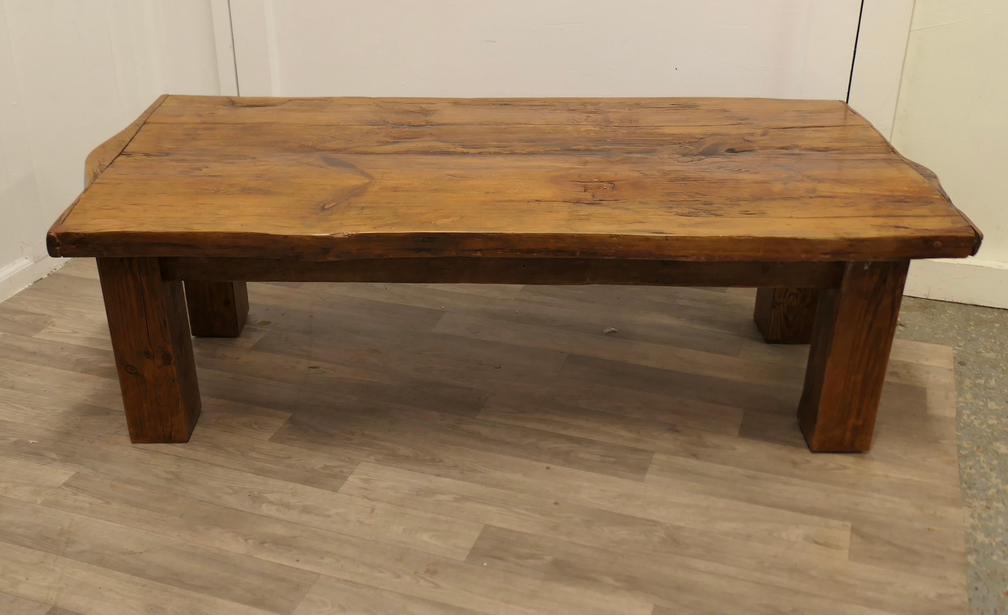 Country Table basse de ferme très rustique en vente