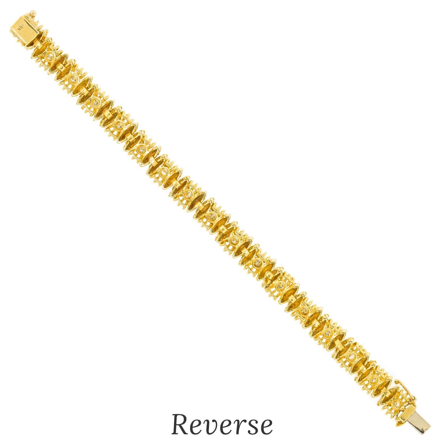 Very Sixties Diamond Bracelet For Sale 2