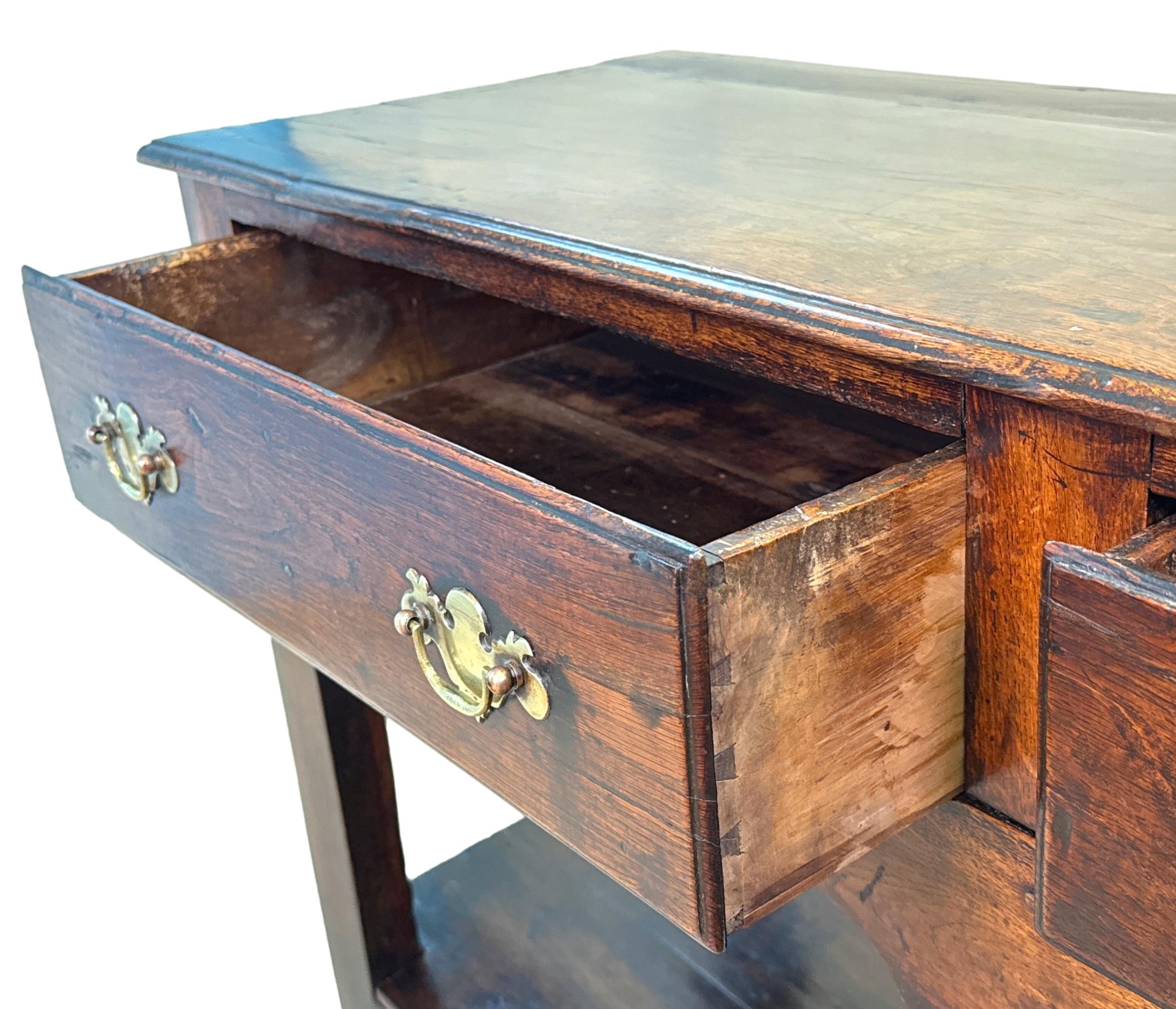 Very Small 18th Century Oak Potboard Dresser 2