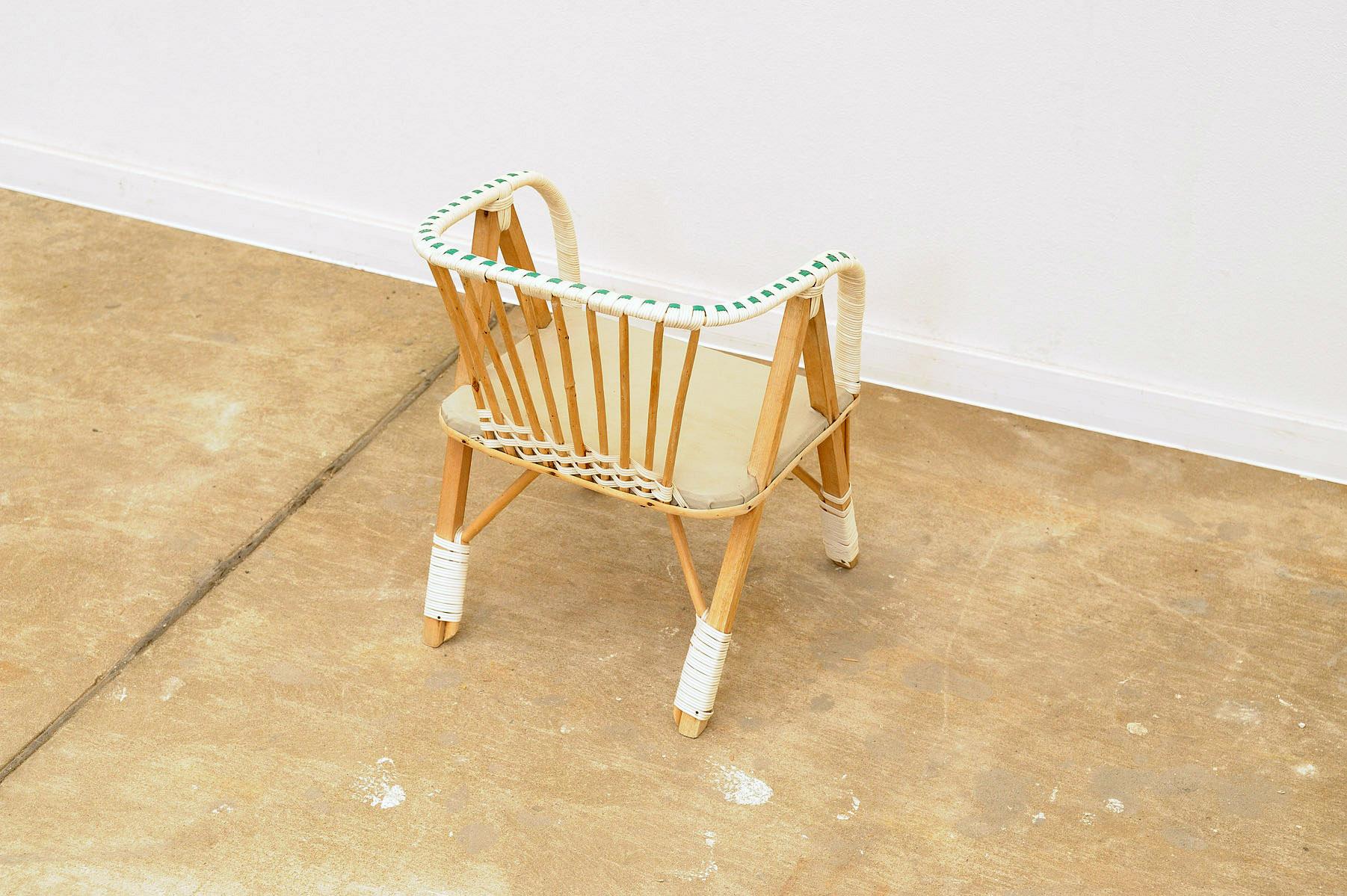 Very small children´s wicker chair, 1960´s, Czechoslovakia For Sale 8