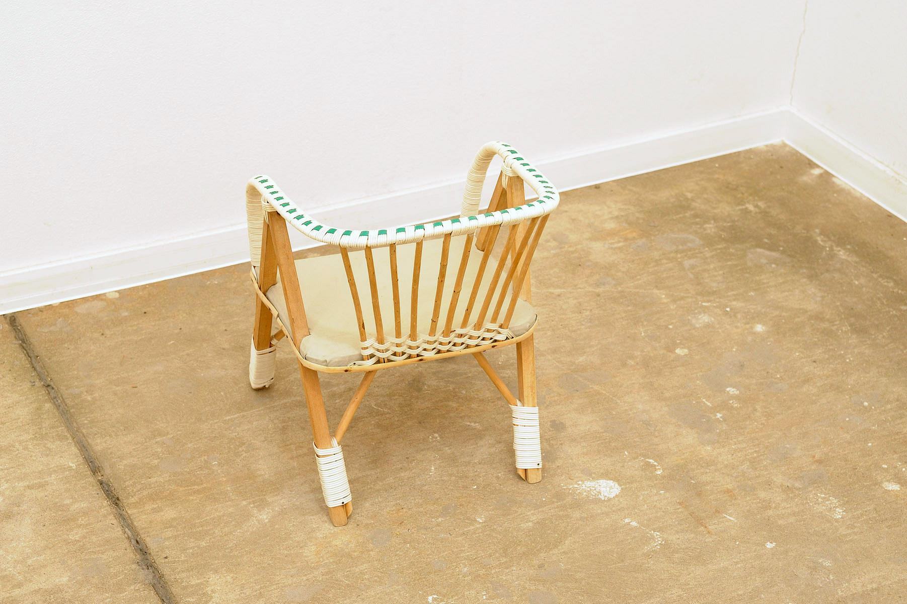 Very small children´s wicker chair, 1960´s, Czechoslovakia For Sale 9