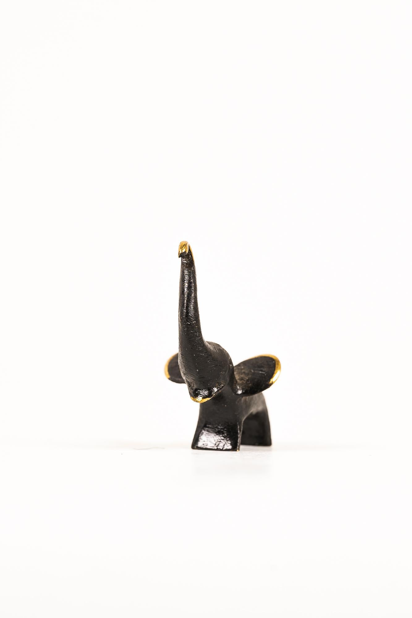 Mid-Century Modern Très petite figurine d'éléphant par Walter Bosse, vers les années 1950 en vente