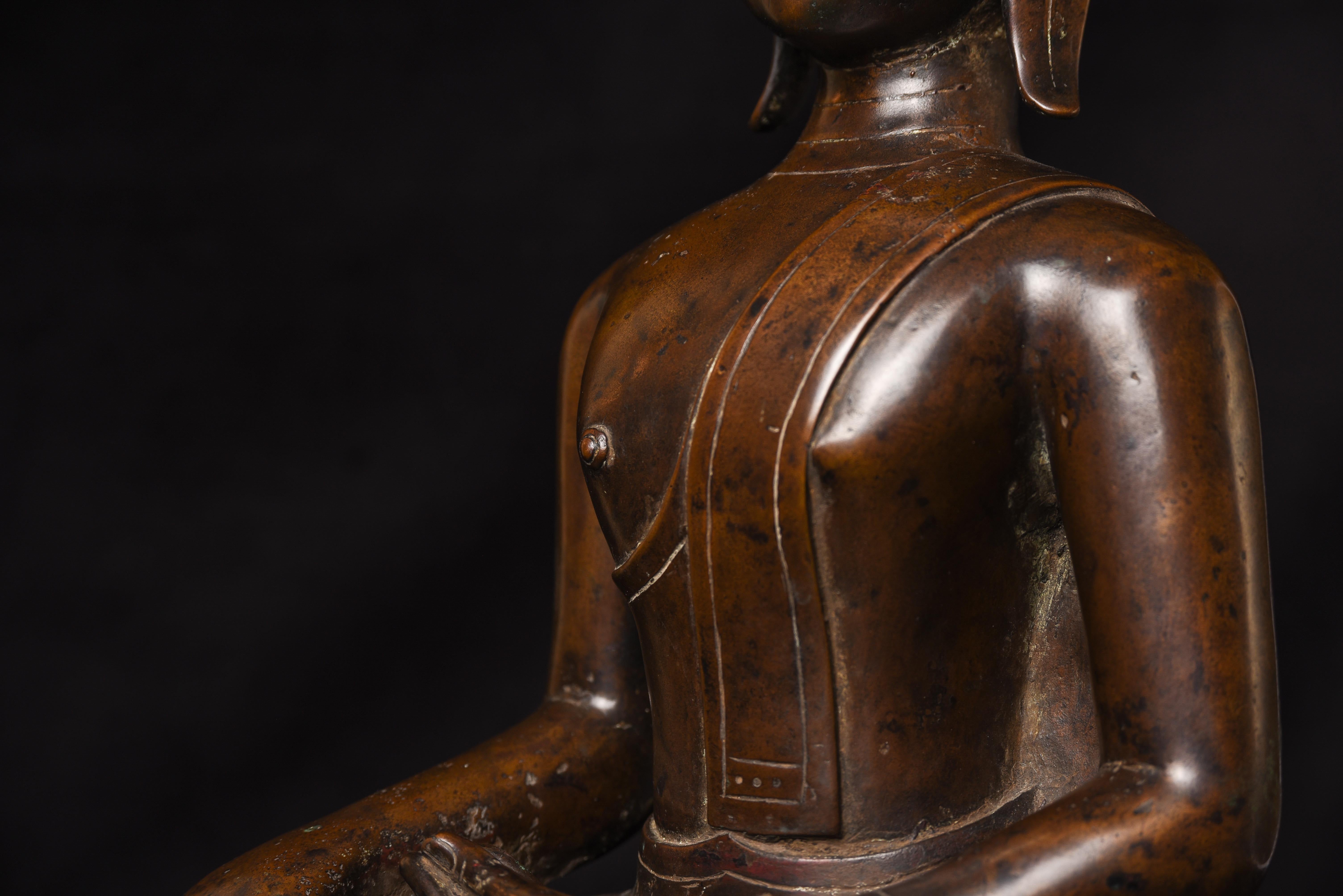 Un Buddha molto particolare del XVIII secolo proveniente dal regno di Nan. in vendita 7