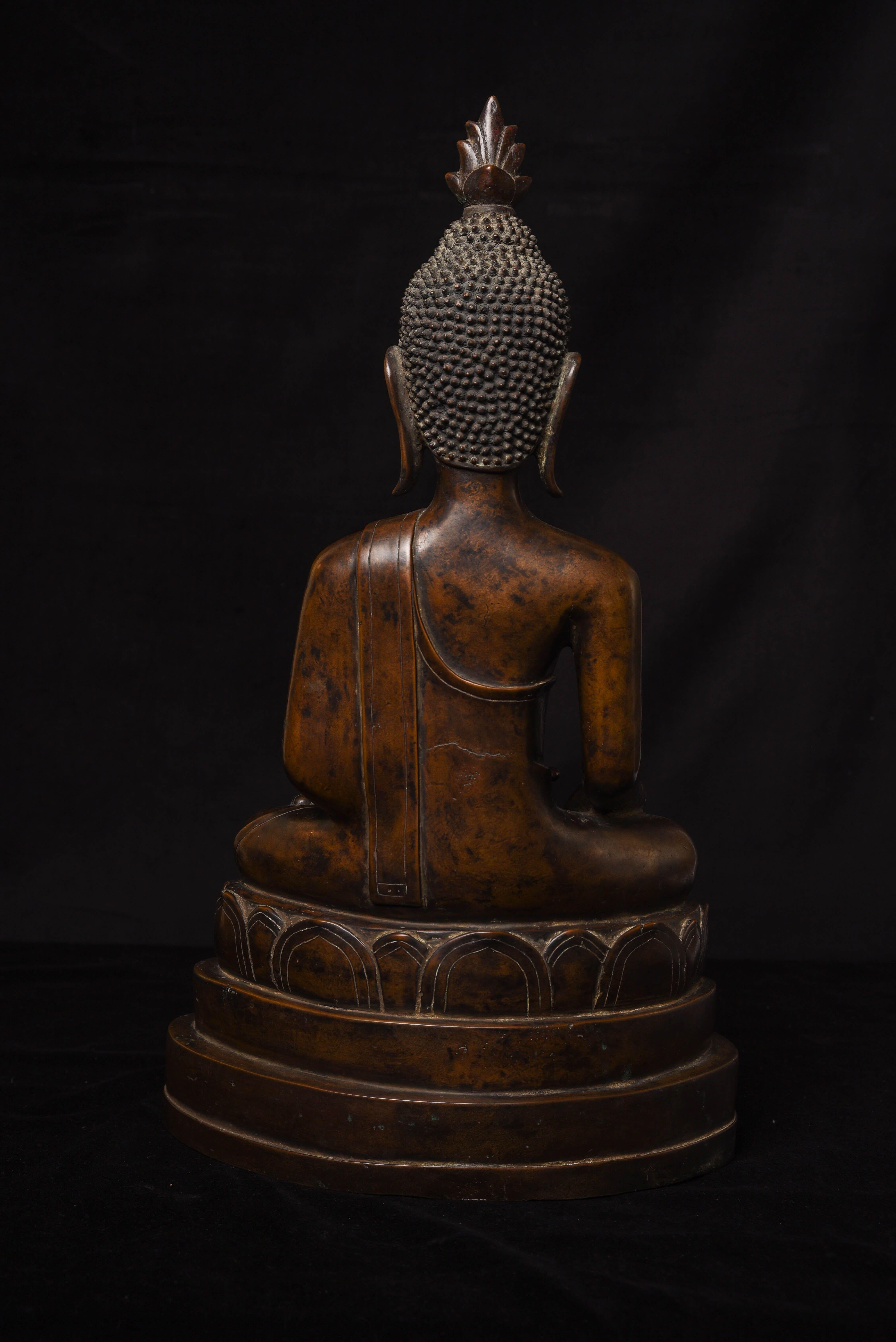 Calco Un Buddha molto particolare del XVIII secolo proveniente dal regno di Nan. in vendita