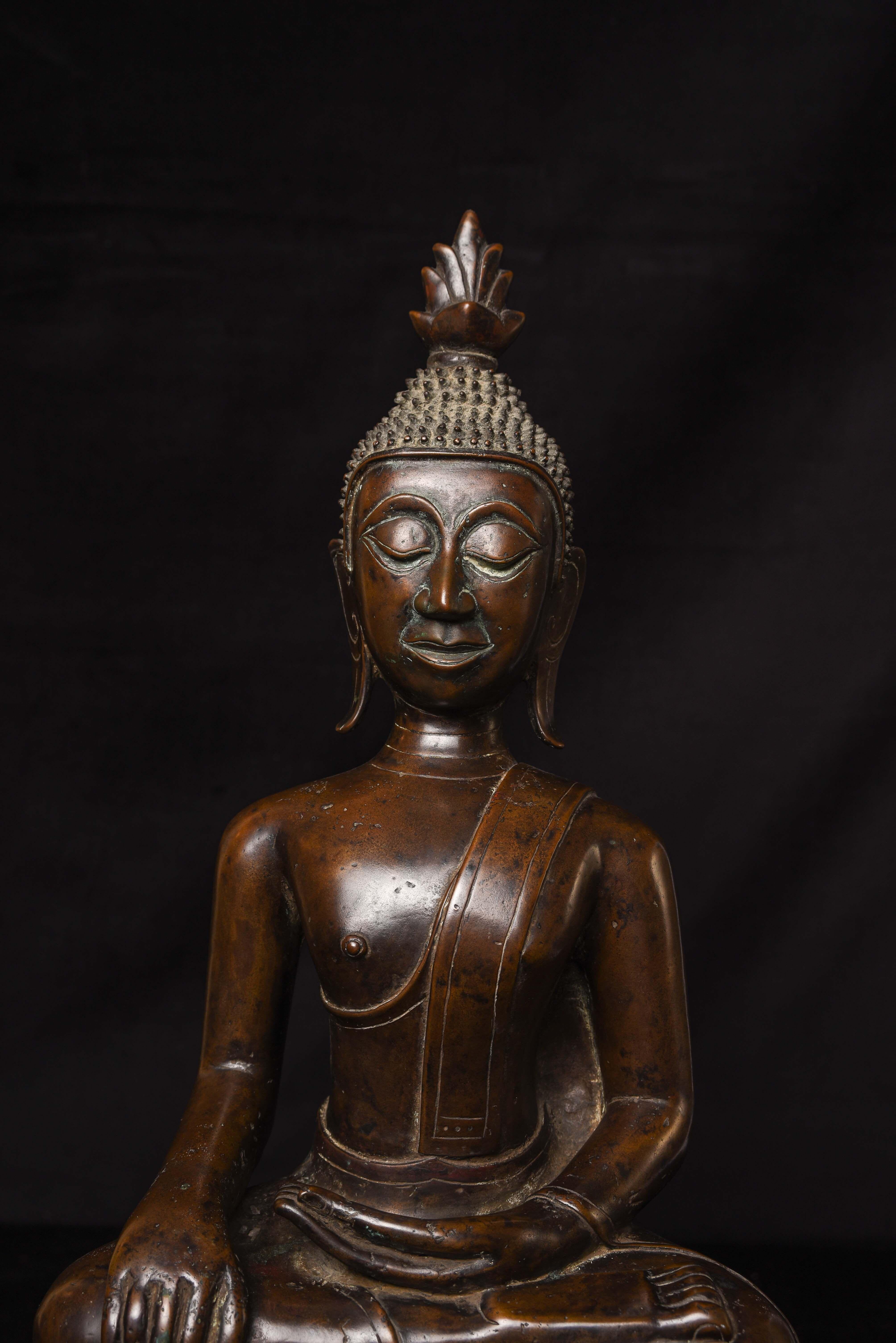 Fino al XVIII secolo Un Buddha molto particolare del XVIII secolo proveniente dal regno di Nan. in vendita