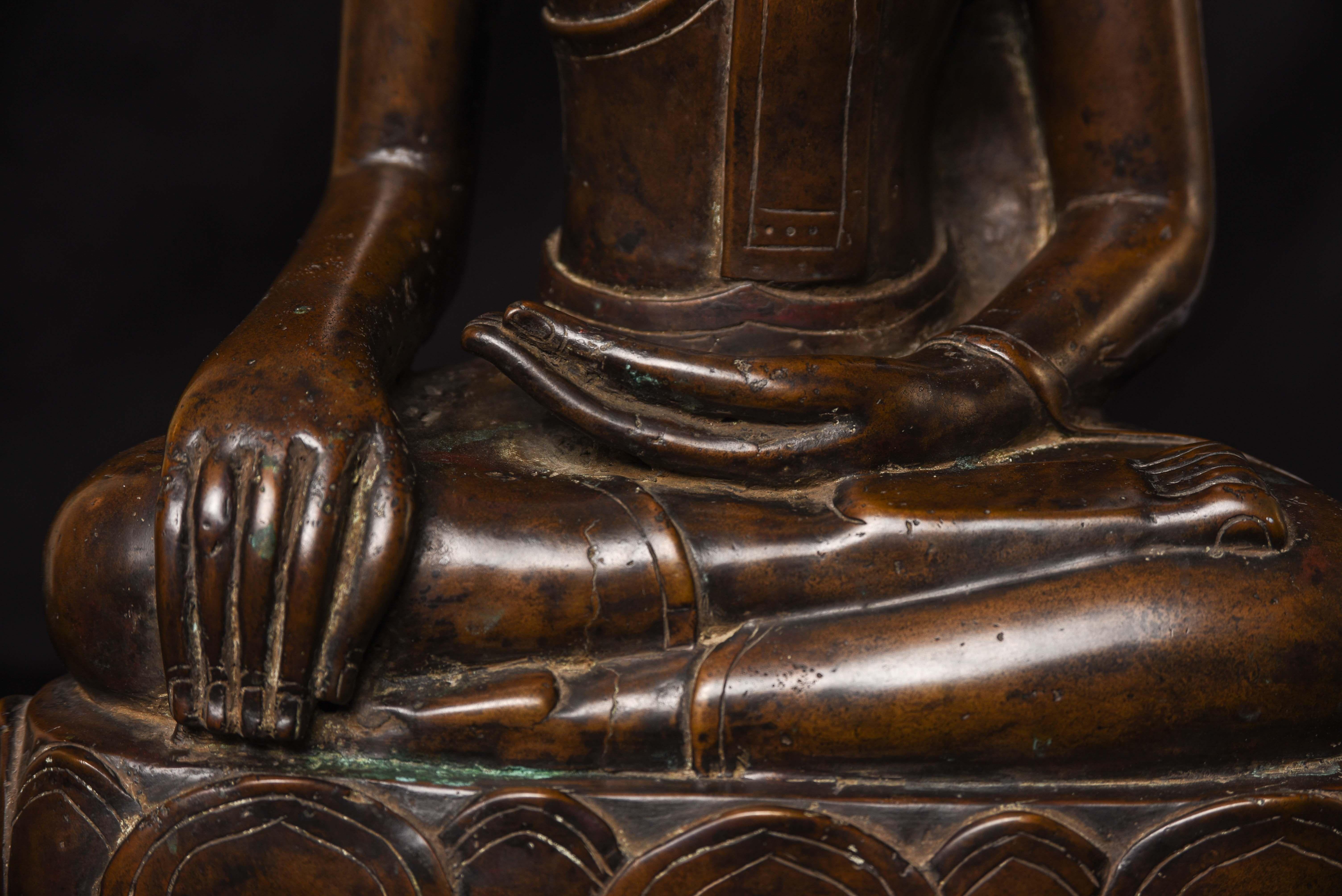 Un Buddha molto particolare del XVIII secolo proveniente dal regno di Nan. in vendita 1