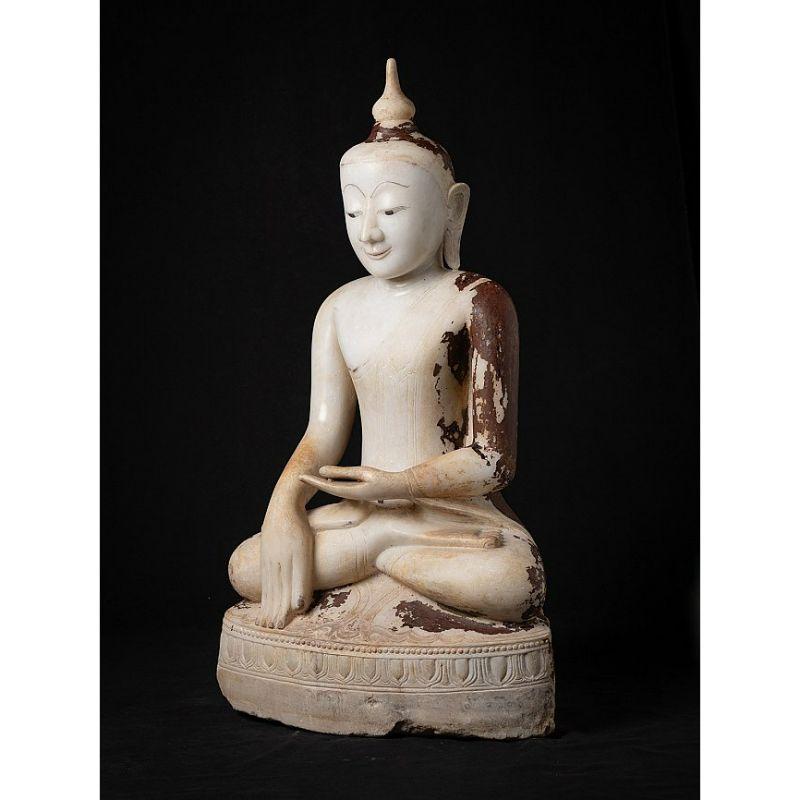 Very special alabaster Buddha statue from Burma In Good Condition In DEVENTER, NL