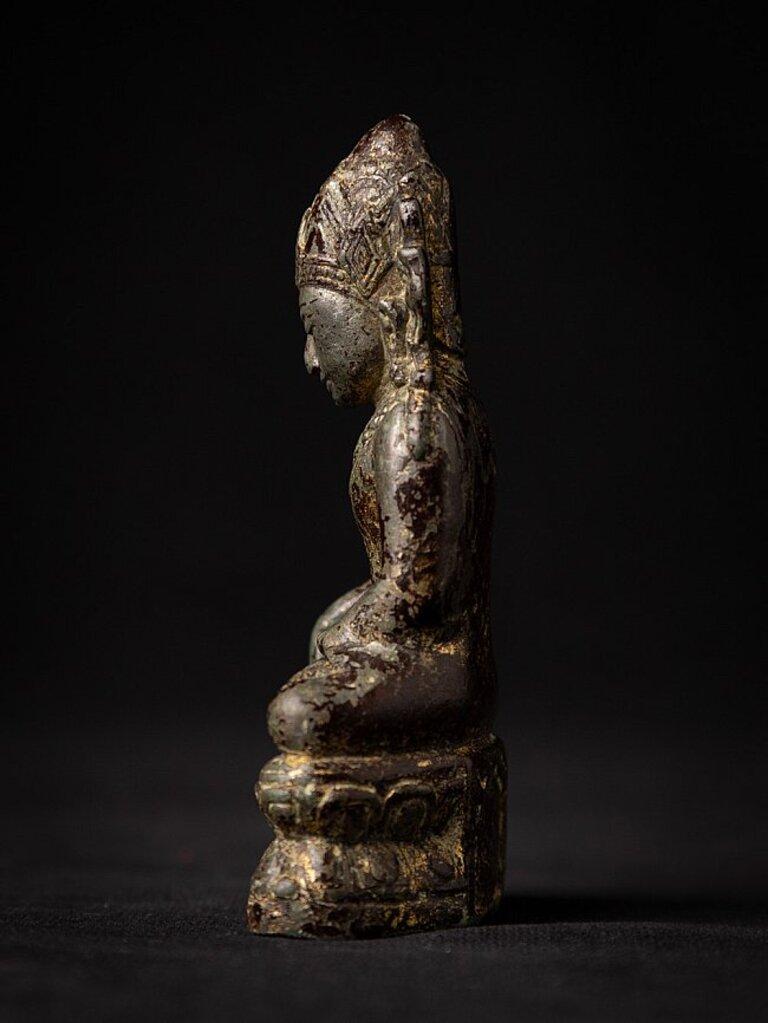 Burmese Very Special Antique Bronze Bagan Buddha Statue from Burma For Sale