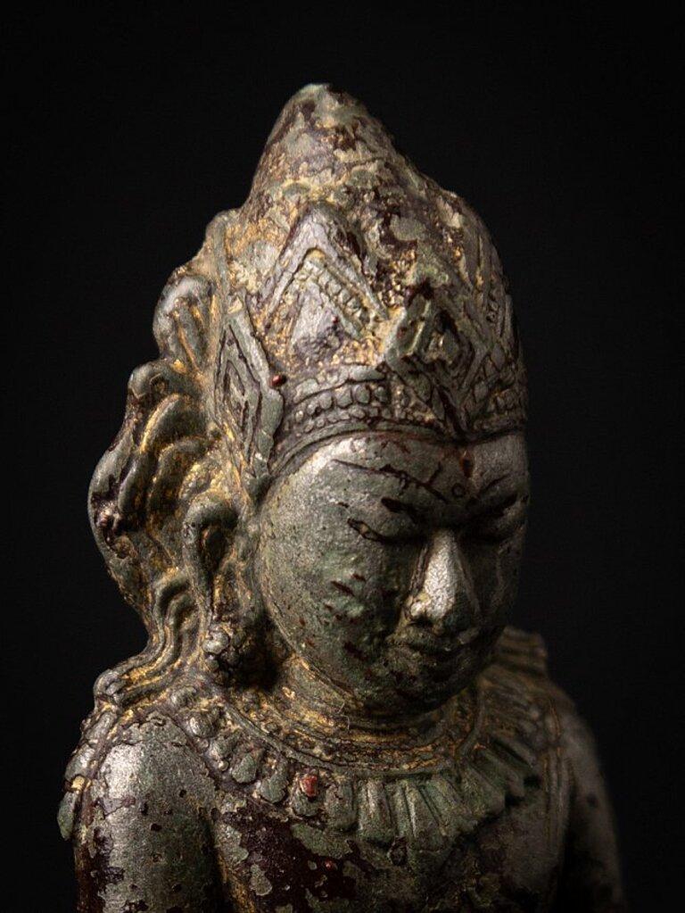 Very Special Antique Bronze Bagan Buddha Statue from Burma For Sale 3