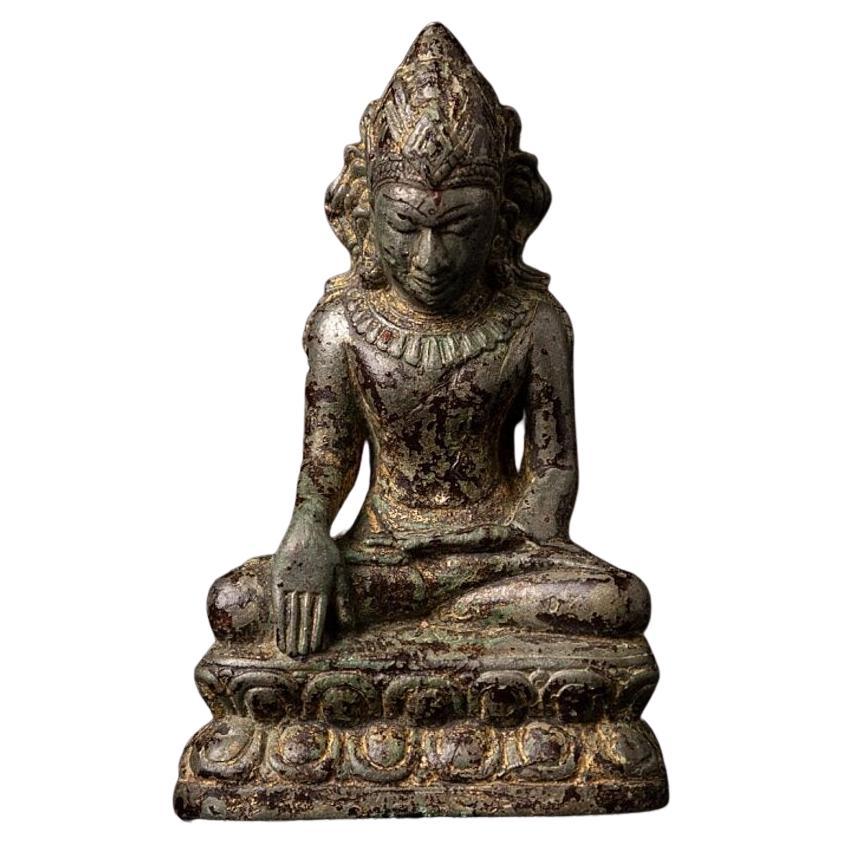 Very Special Antique Bronze Bagan Buddha Statue from Burma For Sale
