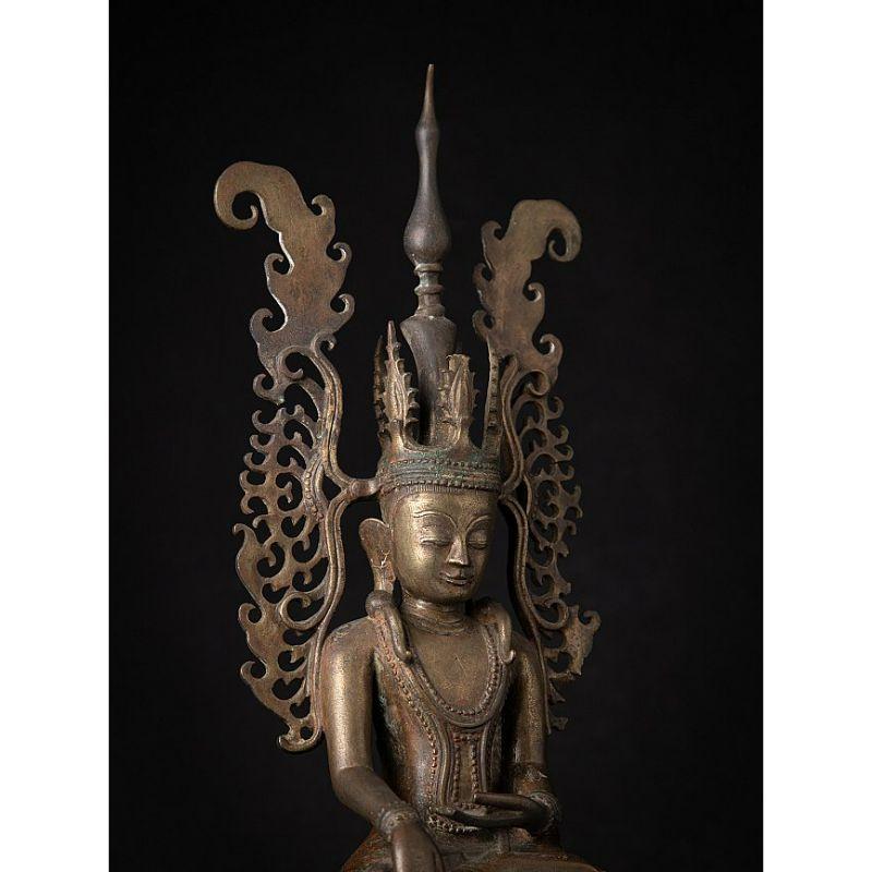Very Special Antique Bronze Crowned Buddha Statue from Burma For Sale 2