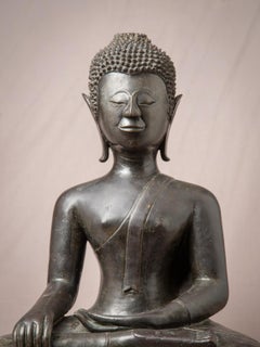 Statue de Bouddha Lao en bronze antique très spéciale - style Lanxan du Laos