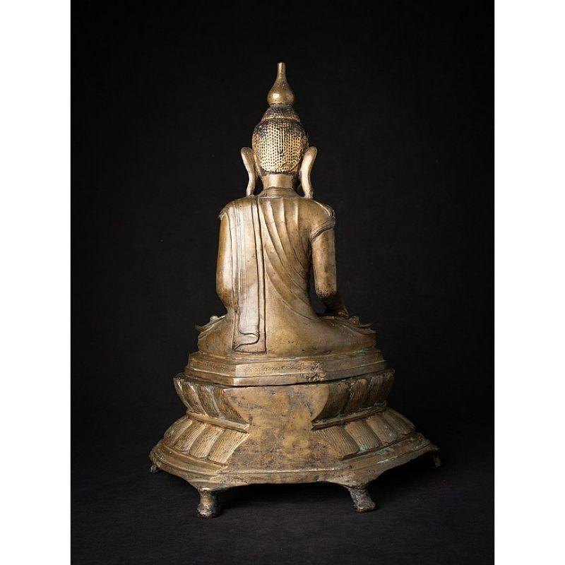 Very Special Antique Bronze Shan Buddha Statue from Burma For Sale 2