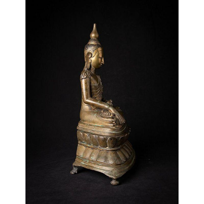 Very Special Antique Bronze Shan Buddha Statue from Burma For Sale 3