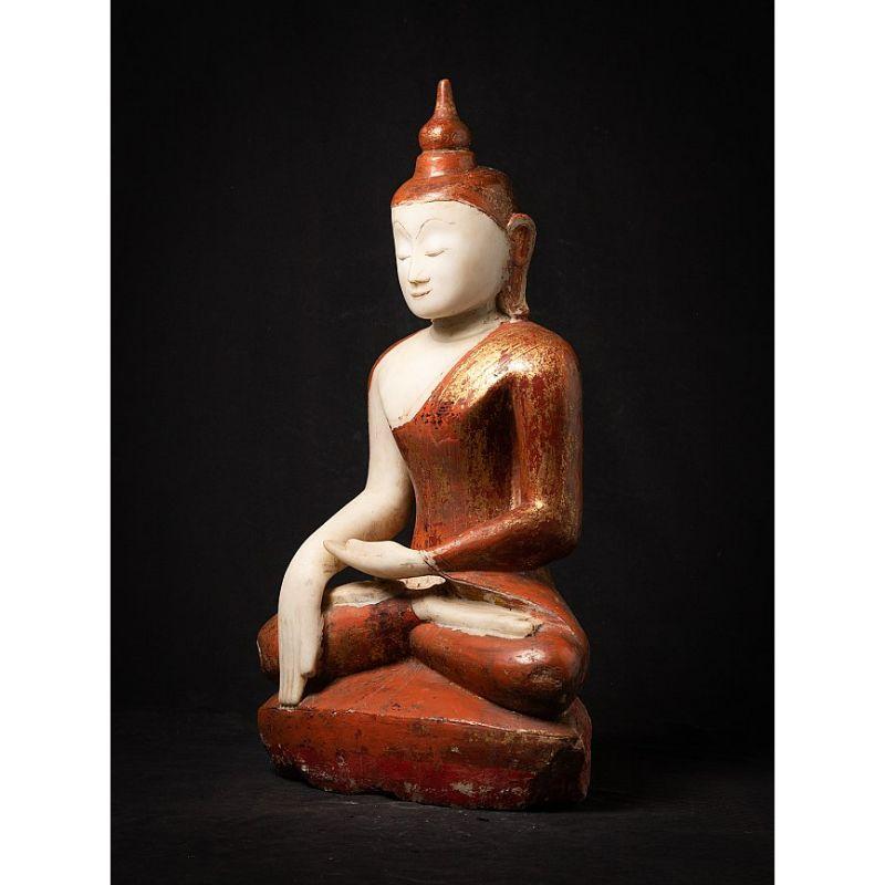 Very special antique marble Buddha statue from Burma In Good Condition For Sale In DEVENTER, NL