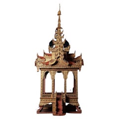 Très spécial temple ancien en bois de Birmanie  Bouddhas originaux