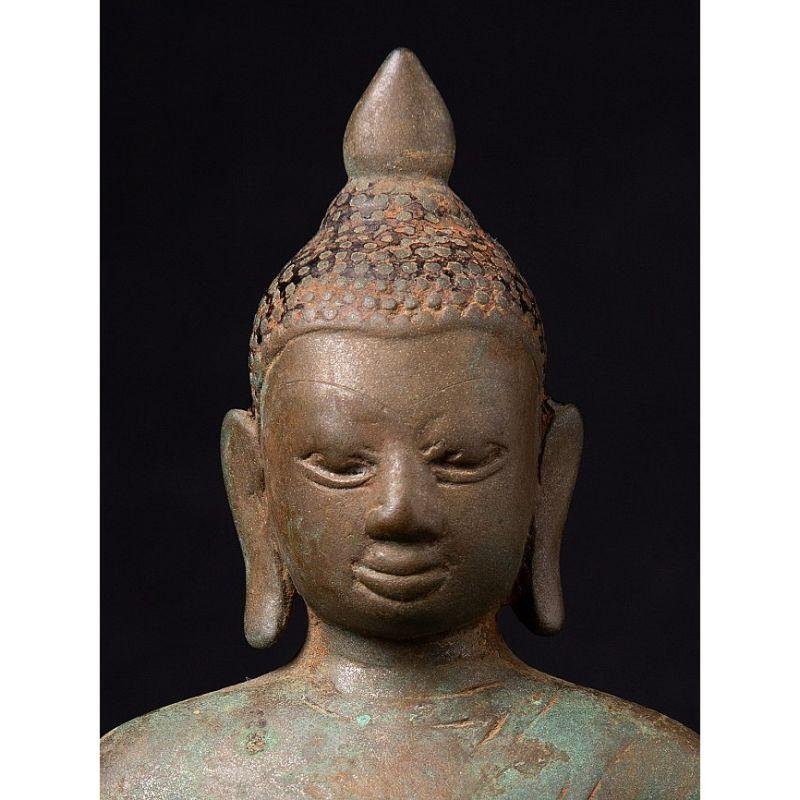 Very special bronze Arakan Buddha statue from Burma  Original Buddhas For Sale 2