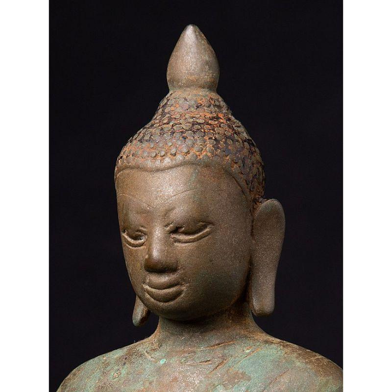 Very special bronze Arakan Buddha statue from Burma  Original Buddhas For Sale 4