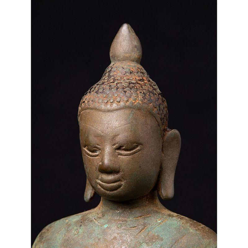 Very special bronze Arakan Buddha statue from Burma  Original Buddhas For Sale 7
