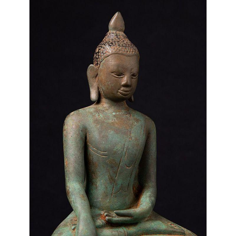18th Century and Earlier Very special bronze Arakan Buddha statue from Burma  Original Buddhas For Sale