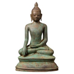 Antique Very special bronze Arakan Buddha statue from Burma  Original Buddhas