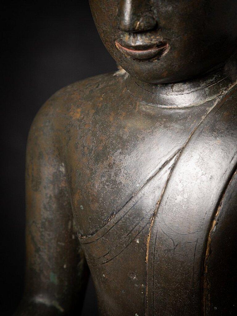 Very special bronze Burmese Buddha statue from Burma For Sale 6