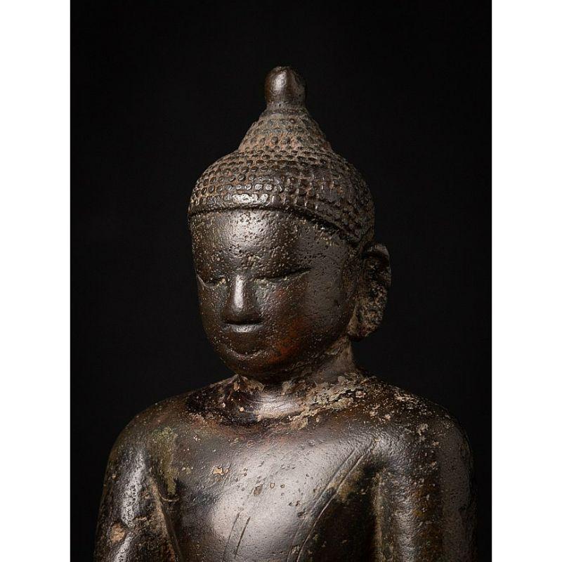 Very Special Bronze Burmese Buddha Statue from Burma For Sale 8