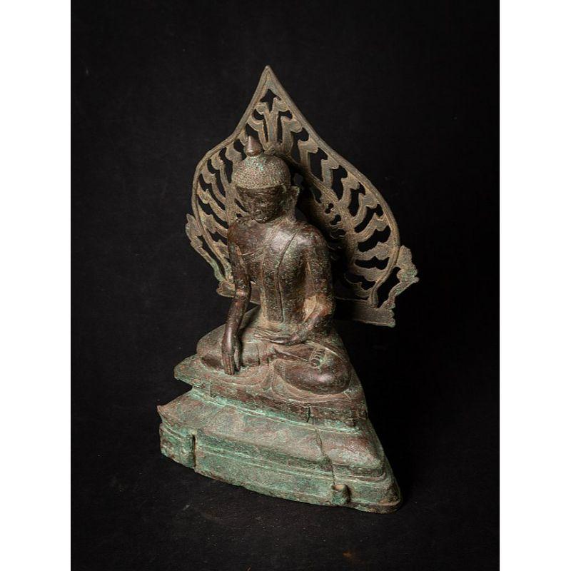 Very Special Bronze Burmese Buddha Statue from Burma For Sale 9