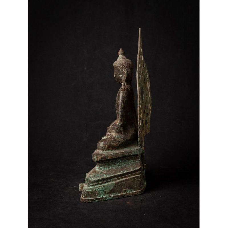 Very Special Bronze Burmese Buddha Statue from Burma In Good Condition For Sale In DEVENTER, NL