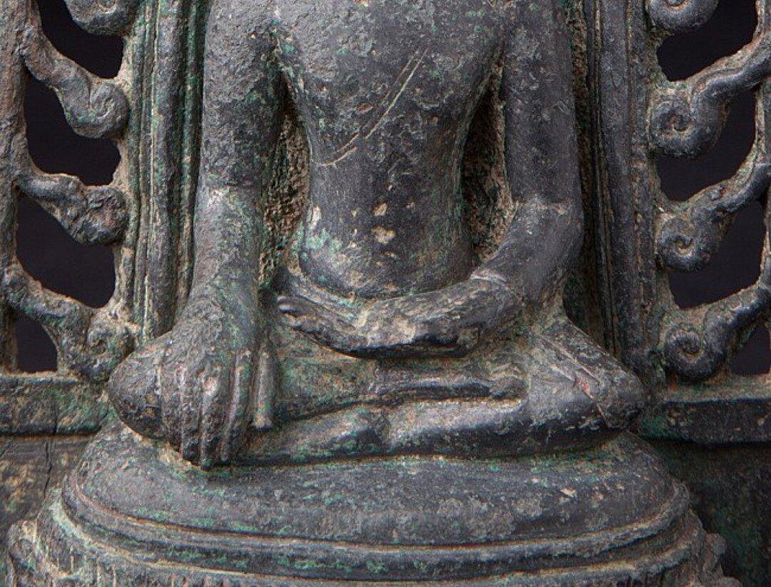 Very Special Bronze Pyu Buddha Statue from Burma For Sale 4