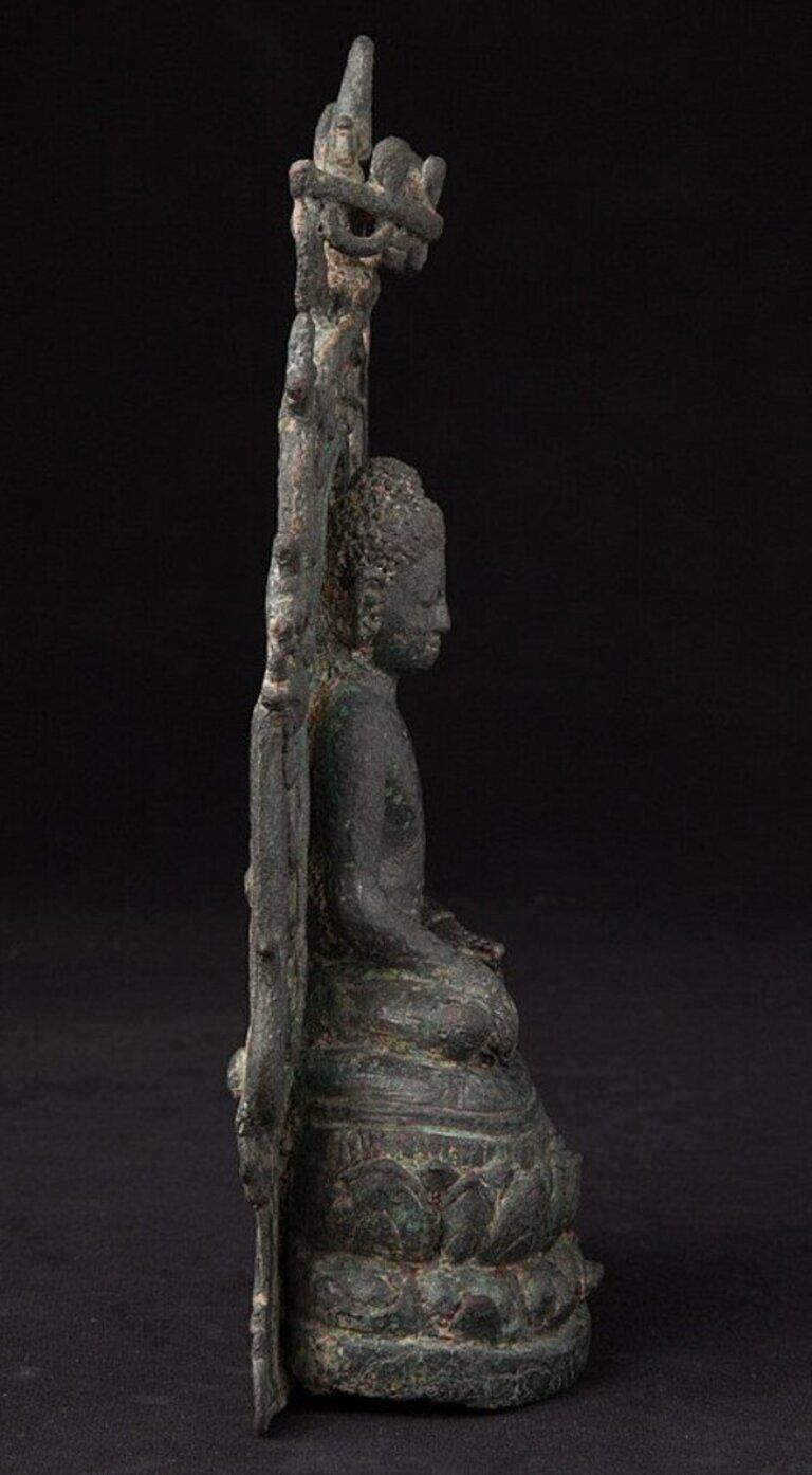 Very Special Bronze Pyu Buddha Statue from Burma In Good Condition For Sale In DEVENTER, NL