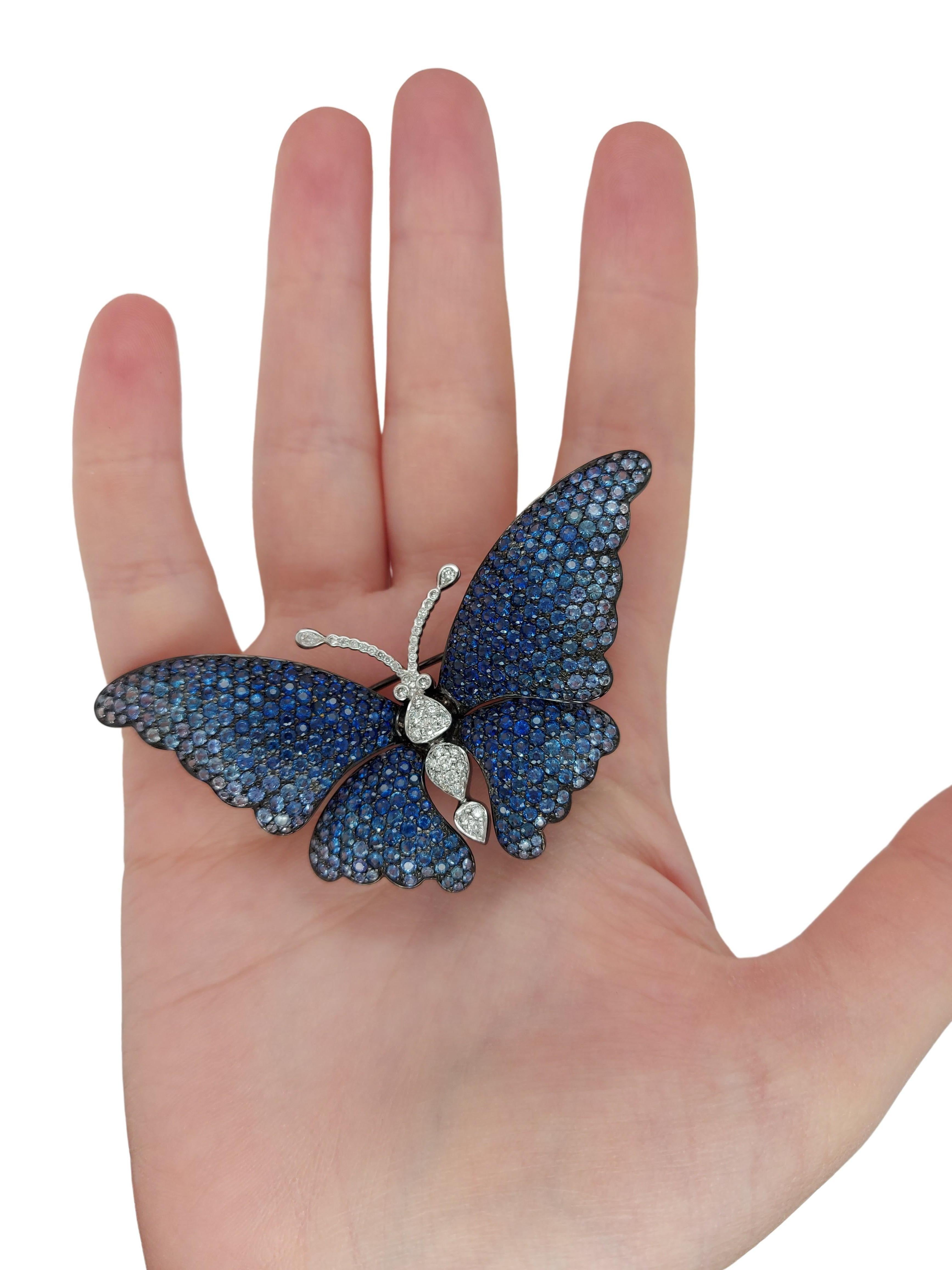 Women's or Men's Very Special Butterfly Brooch with 9.55ct Blue Sapphires and 0.62ct Diamonds