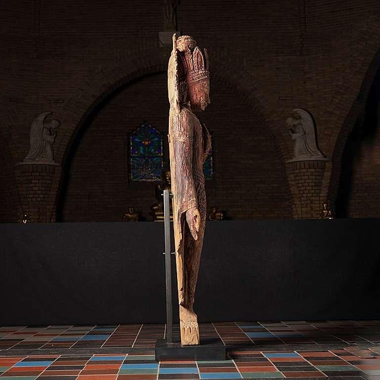 Très spécial, grande statue de Bouddha Bagan en bois ancien de Birmanie en vente 5