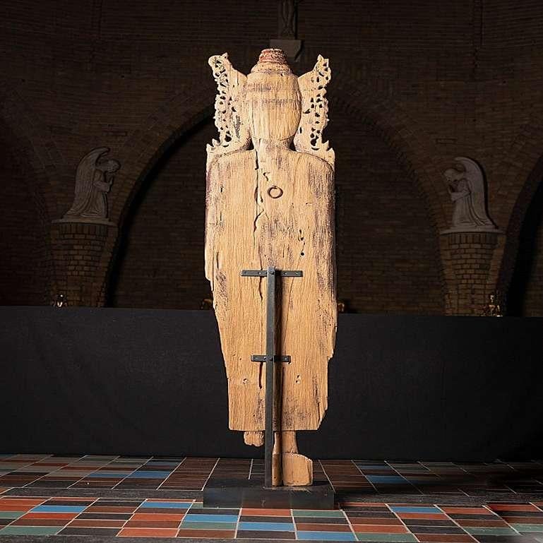 Très spécial, grande statue de Bouddha Bagan en bois ancien de Birmanie en vente 4