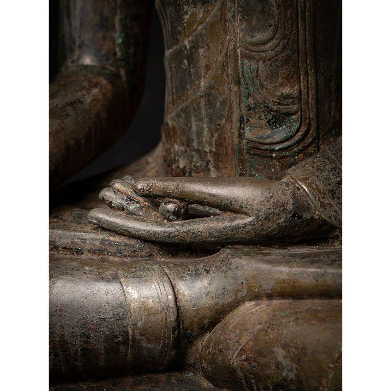Very special large bronze Shan Buddha from Burma For Sale 7