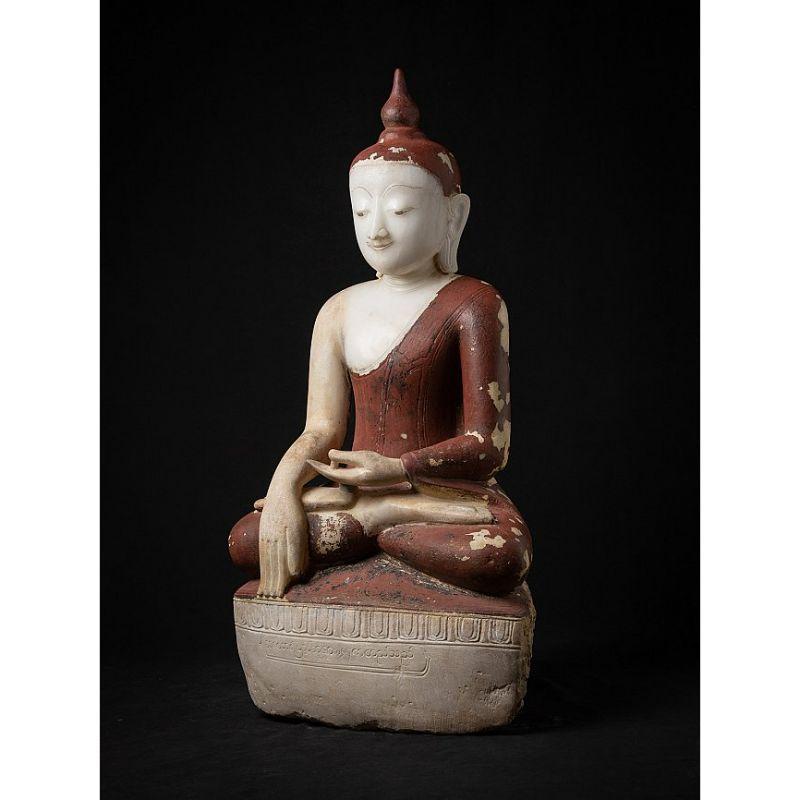 Very Special Museum Quality Alabaster Buddha from Burma In Good Condition For Sale In DEVENTER, NL