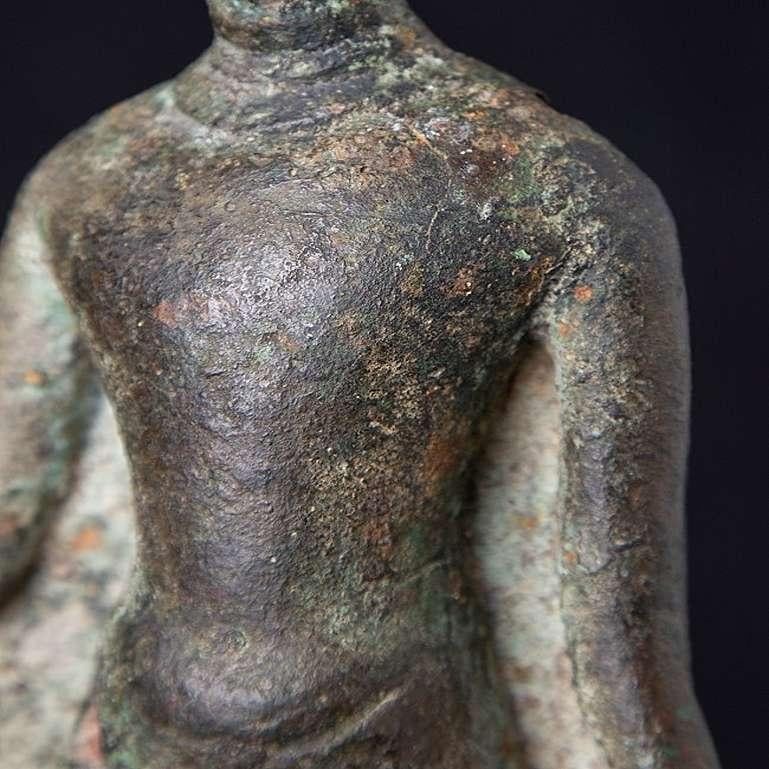 Very Special Original Bronze Bagan Buddha Statue from Burma For Sale 11