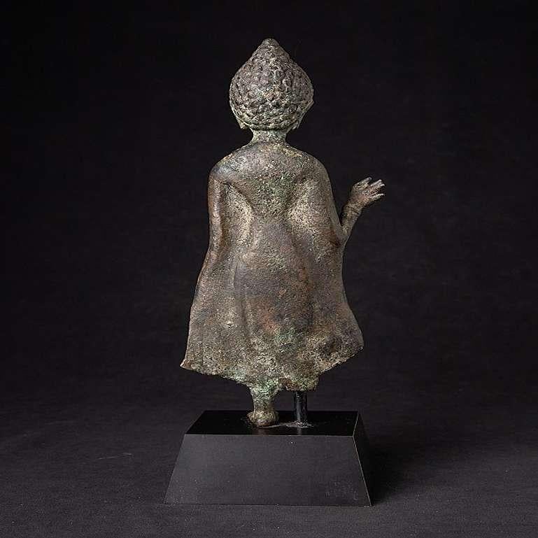 Very Special Original Bronze Bagan Buddha Statue from Burma In Good Condition For Sale In DEVENTER, NL