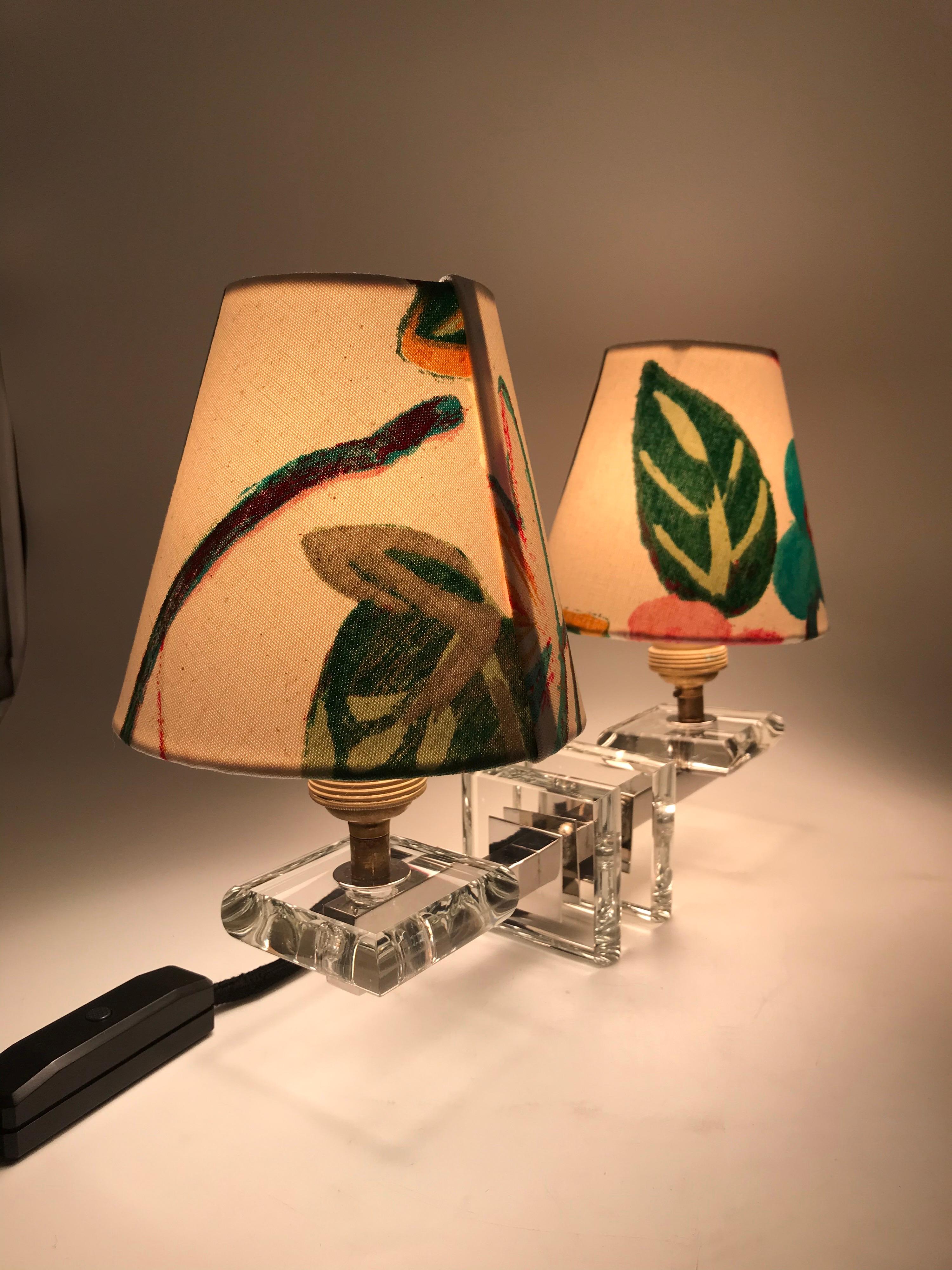 Very Stylish French Art Deco Table Lamp in Glass For Sale 7
