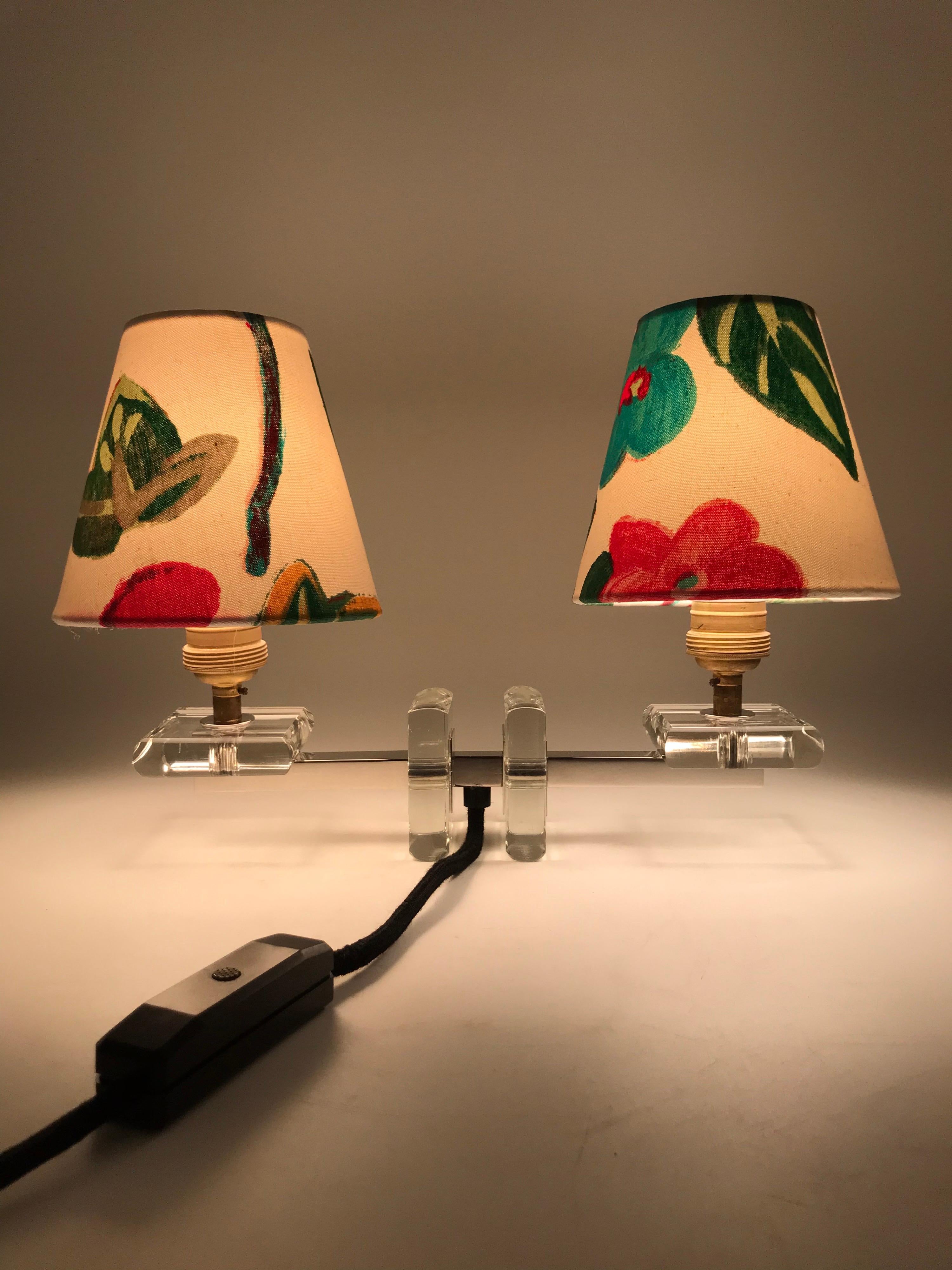 Verre Lampe de table Art déco française très élégante en verre en vente