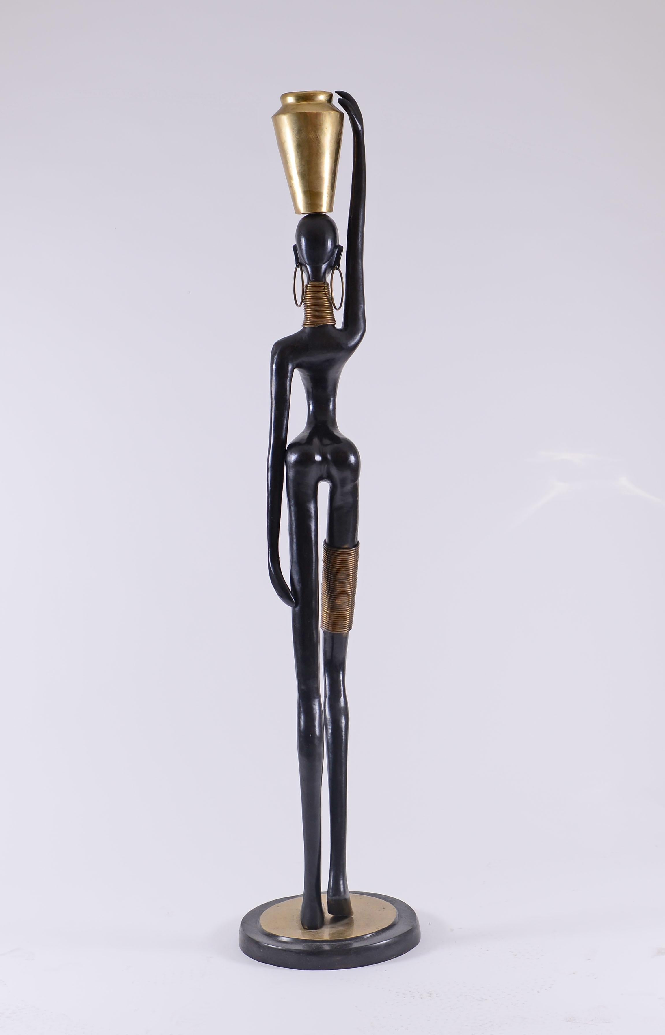 Very Tall Bronze Ndebele Sculpture, Original Mid-Century Modern, 1950s For Sale 2