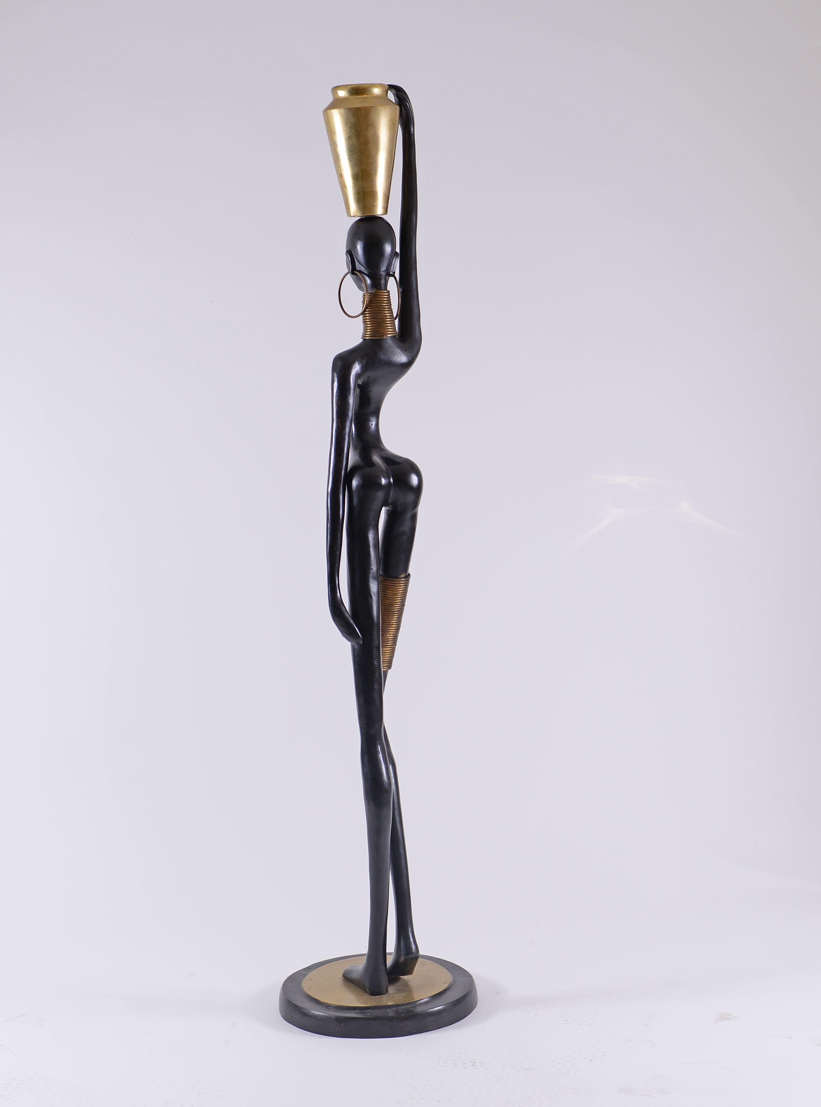 Very Tall Bronze Ndebele Sculpture, Original Mid-Century Modern, 1950s For Sale 3
