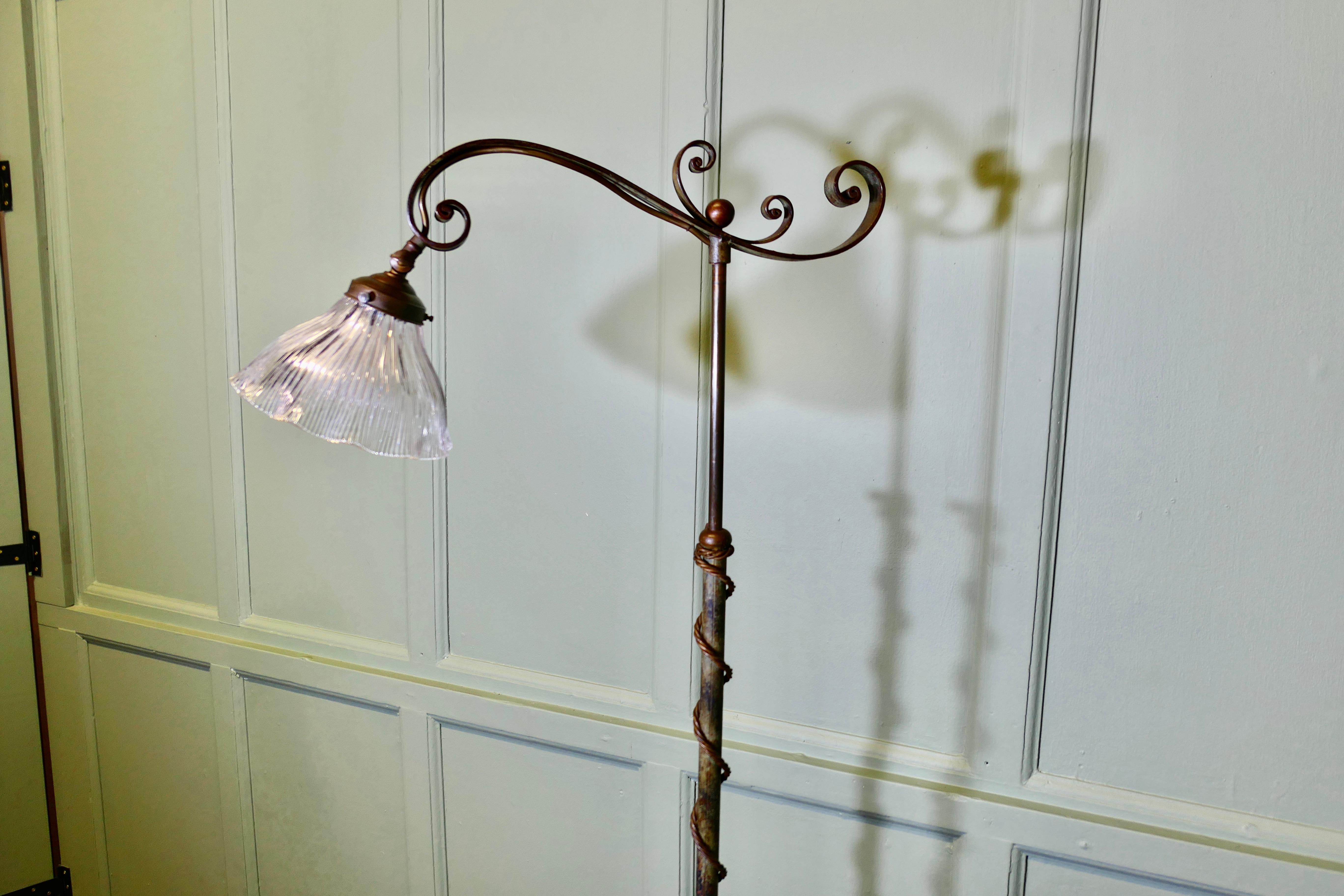 Very Unusual Arts and Crafts Telescopic Floor Lamp In Good Condition For Sale In Godshill, Isle of Wight