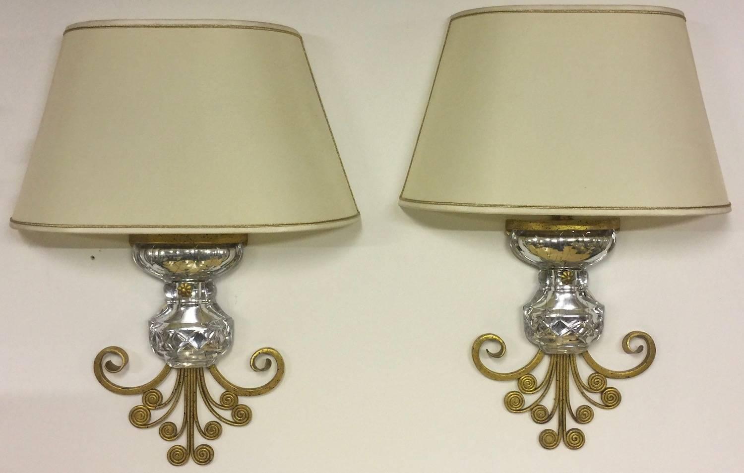 Late 20th Century Very Unusual Maison Baguès Wall Scones Gilded Metal and Crystal