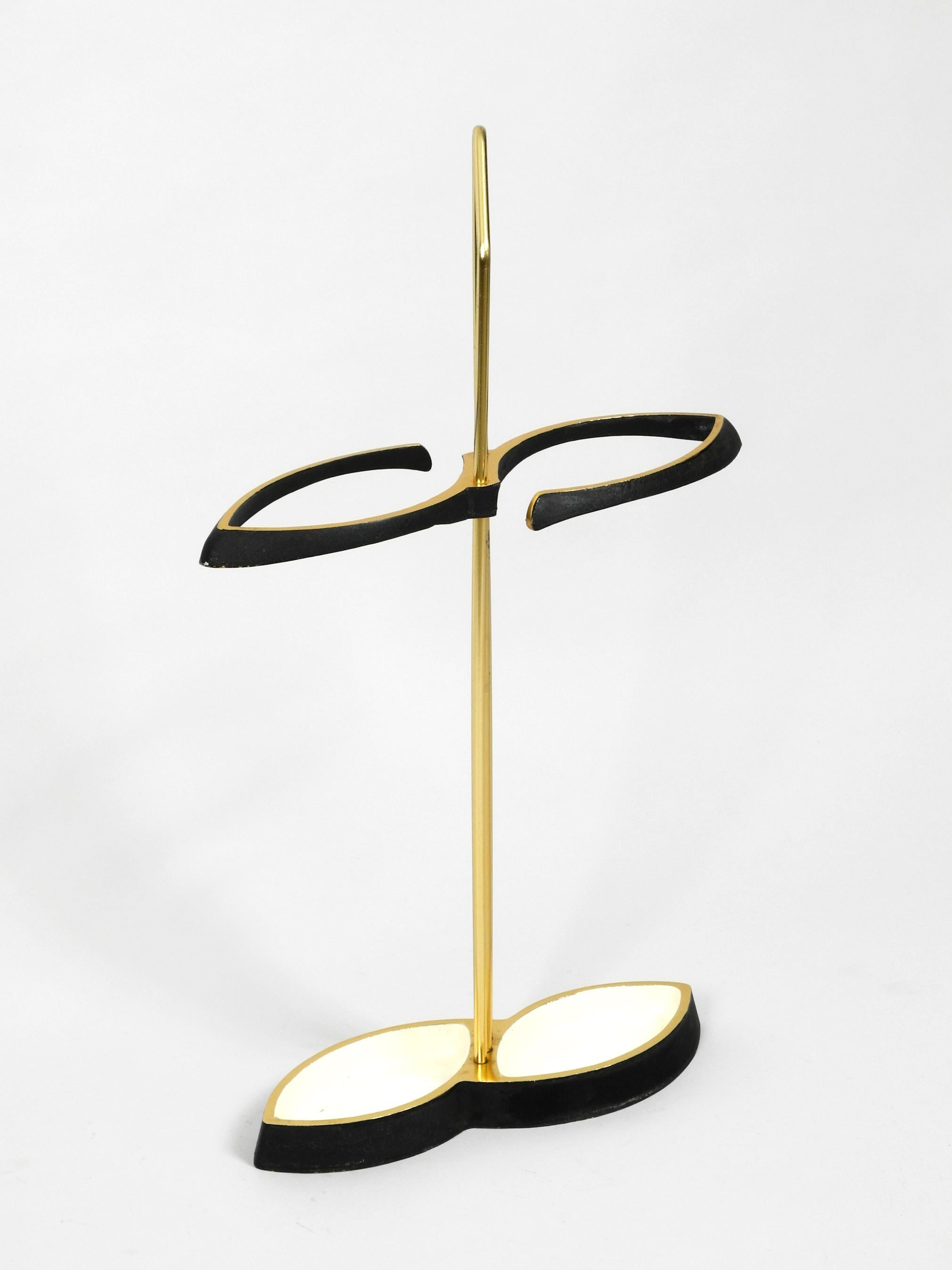 Very Unusual Mid-Century Modern Brass Umbrella Stand In Good Condition In München, DE