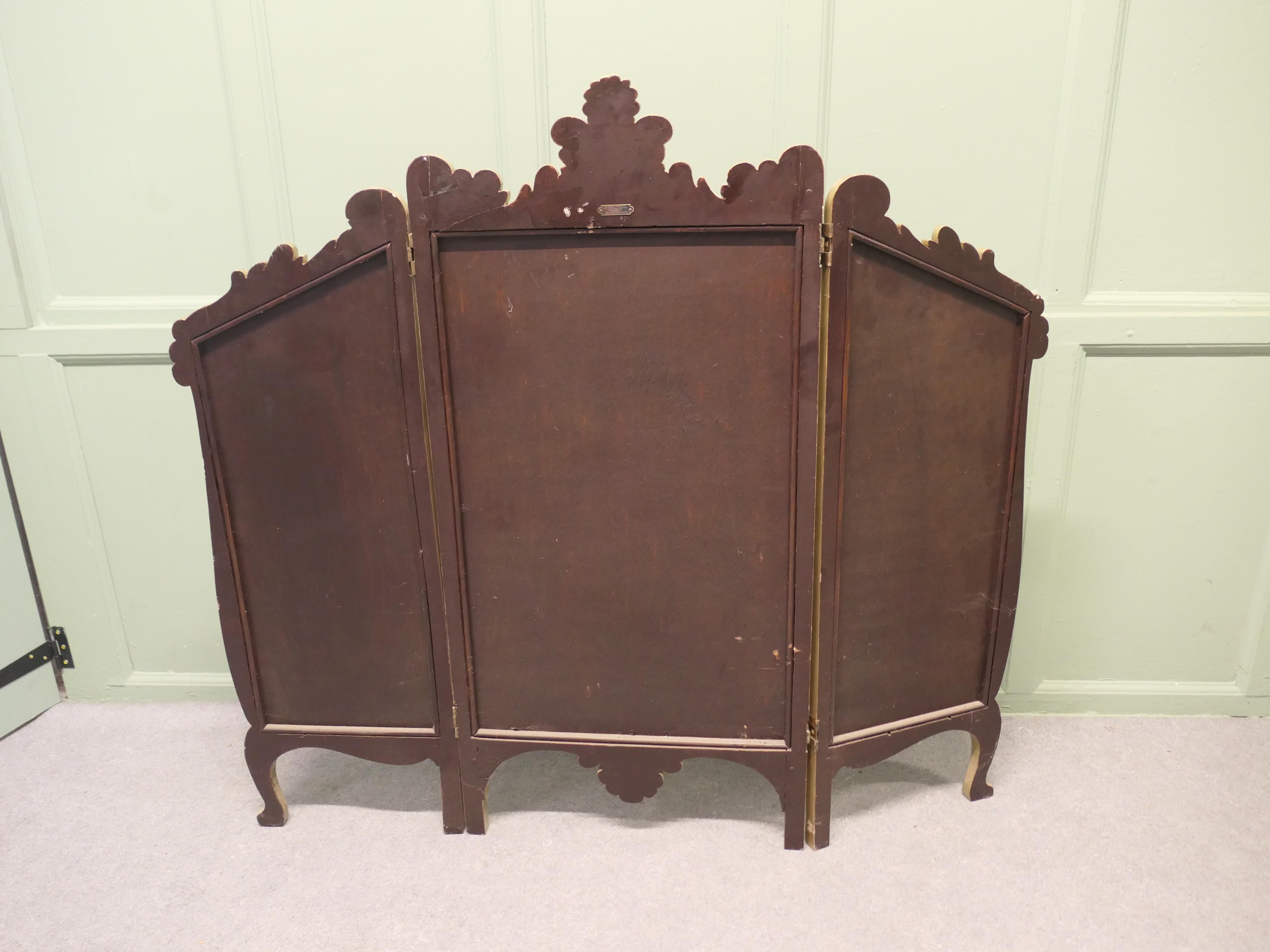 Arts and Crafts Paravento a 3 pieghe dipinto, molto insolito, parafuoco dorato in vendita